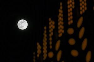 Así de deslumbrante se vio la Luna de Nieve de este 12 de febrero: un novilunio que coincide con el Año Nuevo Chino, y una espectacular alineación planetaria