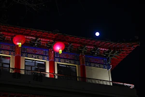 Así de deslumbrante se vio la Luna de Nieve de este 12 de febrero: un novilunio que coincide con el Año Nuevo Chino, y una espectacular alineación planetaria