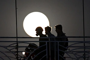 Así de deslumbrante se vio la Luna de Nieve de este 12 de febrero: un novilunio que coincide con el Año Nuevo Chino, y una espectacular alineación planetaria
