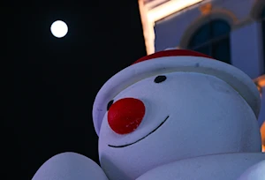 Así de deslumbrante se vio la Luna de Nieve de este 12 de febrero: un novilunio que coincide con el Año Nuevo Chino, y una espectacular alineación planetaria