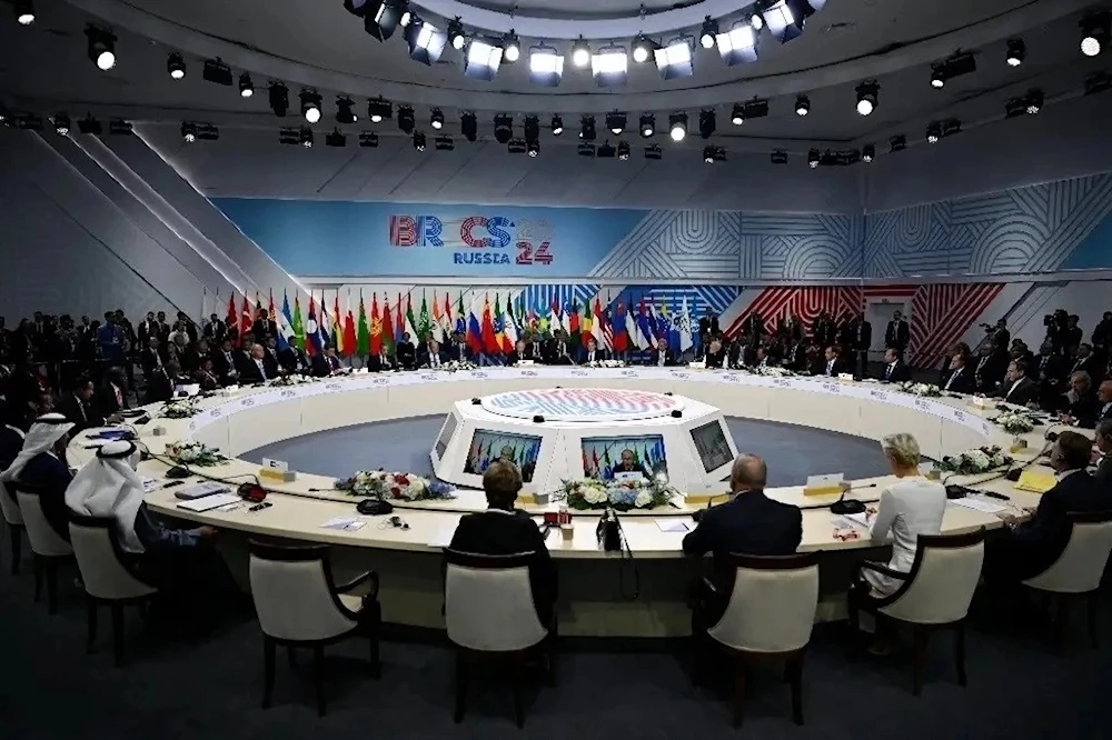 BRICS continuará búsqueda de monedas alternativas para comercio