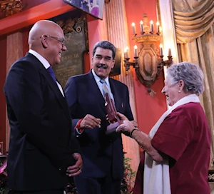 Presidente Maduro presenta Proyecto de Reforma Constitucional ante el Parlamento