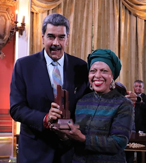 Presidente Maduro presenta Proyecto de Reforma Constitucional ante el Parlamento