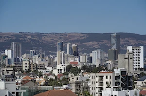 Así de imponente es Addis Abeba, la capital de Etiopía y sede de la Unión Africana