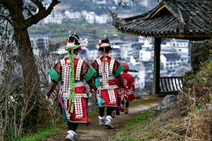 Color, tradición y música en el Festival Gannangxiang: la celebración centenaria del pueblo Miao en Guizhou, China