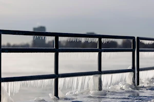 Frío polar se sintió este 18 de febrero en la ciudad estadounidense de Chicago, Illinois, en donde las temperaturas llegaron a menos 28 grados Celsius