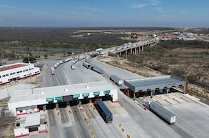 Un recorrido por la extensa frontera de más de 3.100 kilómetros que divide a México y Estados Unidos, marcada en su sección oriental por el imponente río Grande