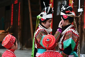 Color, tradición y música en el Festival Gannangxiang: la celebración centenaria del pueblo Miao en Guizhou, China