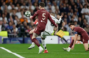 ¡Exhibición de Kylian Mbappé!: con un hat-trick en el Bernabéu, el francés destroza al Manchester City de Guardiola y mete al Real Madrid en los octavos de final de la Champions League