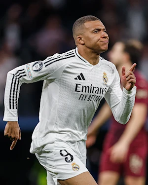 ¡Exhibición de Kylian Mbappé!: con un hat-trick en el Bernabéu, el francés destroza al Manchester City de Guardiola y mete al Real Madrid en los octavos de final de la Champions League