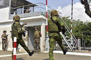 Francia transfiere oficialmente el control de su base militar en Costa de Marfil al ejército marfileño, en medio de cambios en su presencia en África