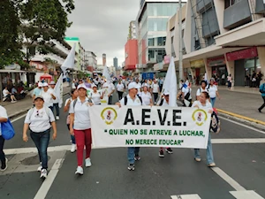 Panameños rechazan en las calles las reformas a la Caja de Seguro Social