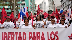 Panameños rechazan en las calles las reformas a la Caja de Seguro Social