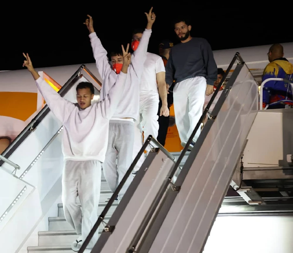 Vuelven a Venezuela 177 ciudadanos tras su retención en Guantánamo