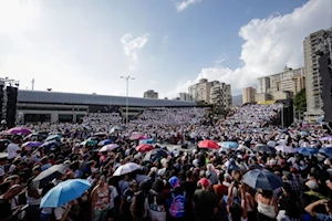 Más de 4 mil niños y niñas de Venezuela ofrecieron en Caracas un megaconcierto por los 50 años del "El Sistema"