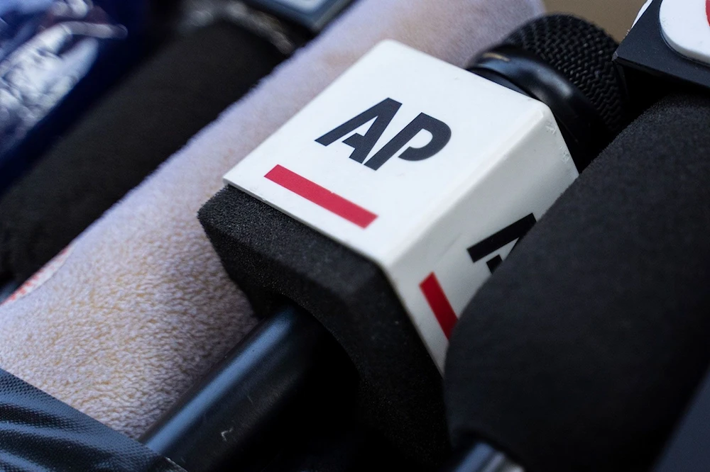 Juez de EEUU mantiene veto a AP impuesto por Trump