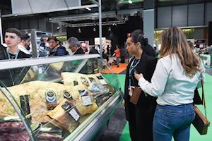 Meat Attraction 2025: 300 empresas exhiben innovación y oportunidades de negocio en la feria líder de la industria cárnica en Madrid, España