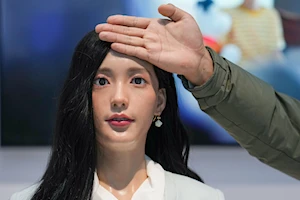 Últimos logros de la robótica se exhiben en la capital de China durante el Beijing World of Robots