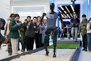 Últimos logros de la robótica se exhiben en la capital de China durante el Beijing World of Robots