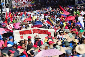 En imágenes: Venezolanos se manifestaron contra el colonialismo el 27 de febrero