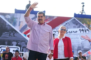 En imágenes: Venezolanos se manifestaron contra el colonialismo el 27 de febrero