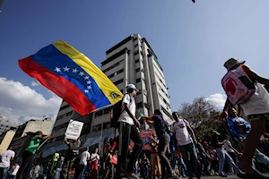 En imágenes: Venezolanos se manifestaron contra el colonialismo el 27 de febrero
