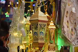 Mercados del Líbano y Yemen se preparan para el Ramadán, un período sagrado para los musulmanes