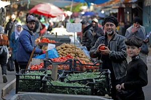 Mercados del Líbano y Yemen se preparan para el Ramadán, un período sagrado para los musulmanes