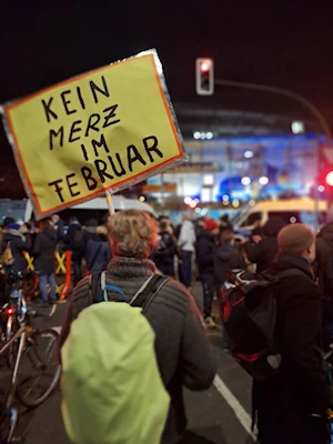 “Nunca más fascismo”: Alemanes marcharon este domingo en Berlín contra el avance de la extrema derecha