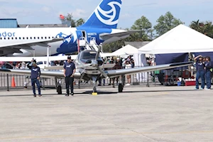 Ilopango Air Show 2025 cierra con éxito en El Salvador: más de 30.000 asistentes disfrutaron de acrobacias aéreas, exhibiciones y un ambiente familiar en su 14° edición