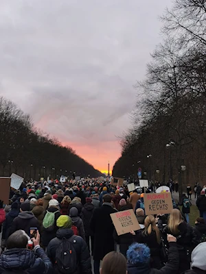 “Nunca más fascismo”: Alemanes marcharon este domingo en Berlín contra el avance de la extrema derecha