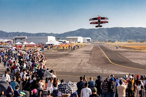 Ilopango Air Show 2025 cierra con éxito en El Salvador: más de 30.000 asistentes disfrutaron de acrobacias aéreas, exhibiciones y un ambiente familiar en su 14° edición