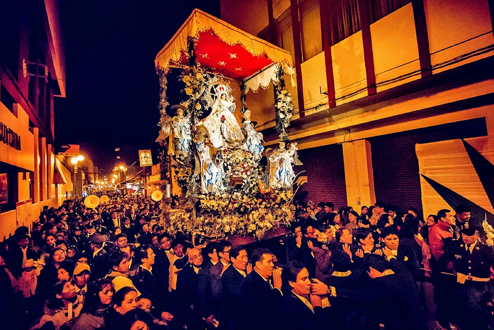 Perú le baila a la Virgen de la Candelaria hasta el 15 de febrero