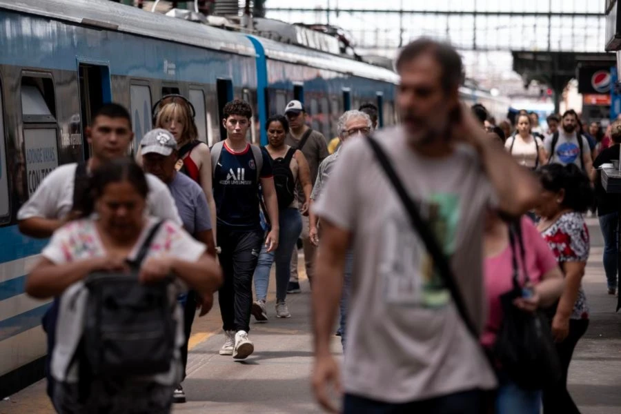 Argentina pierde 185.000 empleos en apenas un año