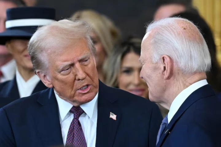 Trump cancela acceso de Biden a información clasificada en EE.UU.