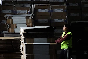 En Ecuador avanza la distribución de paquetes electorales para los comicios presidenciales y legislativas de este 9 de febrero: más de 13,7 millones de electores, dentro y fuera del país, están convocados a las urnas