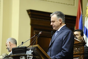 “Vamos a construir un mejor Uruguay, hoy comenzamos”: Orsi tomó juramento este sábado ante el Parlamento como nuevo presidente de Uruguay para el periodo 2025-2030