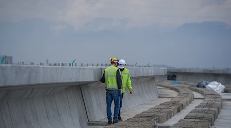 La construcción del Metro de Bogotá, Colombia, presenta un 50% de avance. Esta obra, levantada con apoyo de China, busca mejorar la movilidad en la capital de ese país. Foto: Xinhua