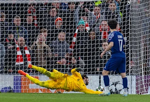 PSG eliminó al Liverpool en Anfield y avanzó a cuartos de la Champions League, tras un dramático partido que forzó la definición en tanda de penales: Donnarumma se puso la capa de héroe con dos atajadas