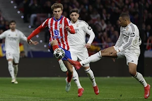 En un duelo de infarto, el Real Madrid venció al Atlético de Madrid en una dramática tanda de penales y selló su pase a los cuartos de final de la Champions League. Ahora, los merengues se medirán ante el Arsenal en la próxima ronda