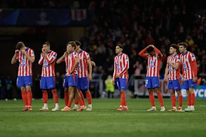 En un duelo de infarto, el Real Madrid venció al Atlético de Madrid en una dramática tanda de penales y selló su pase a los cuartos de final de la Champions League. Ahora, los merengues se medirán ante el Arsenal en la próxima ronda