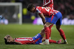 En un duelo de infarto, el Real Madrid venció al Atlético de Madrid en una dramática tanda de penales y selló su pase a los cuartos de final de la Champions League. Ahora, los merengues se medirán ante el Arsenal en la próxima ronda