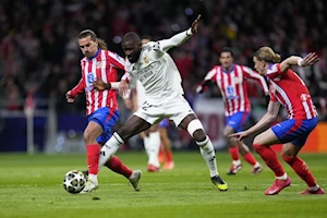 En un duelo de infarto, el Real Madrid venció al Atlético de Madrid en una dramática tanda de penales y selló su pase a los cuartos de final de la Champions League. Ahora, los merengues se medirán ante el Arsenal en la próxima ronda