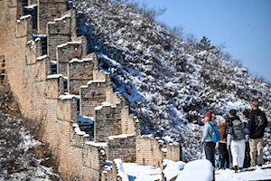 Imponente: Nevada en China deja un manto blanco sobre la Gran Muralla, legendaria fortificación considerada la mayor obra de ingeniería del mundo