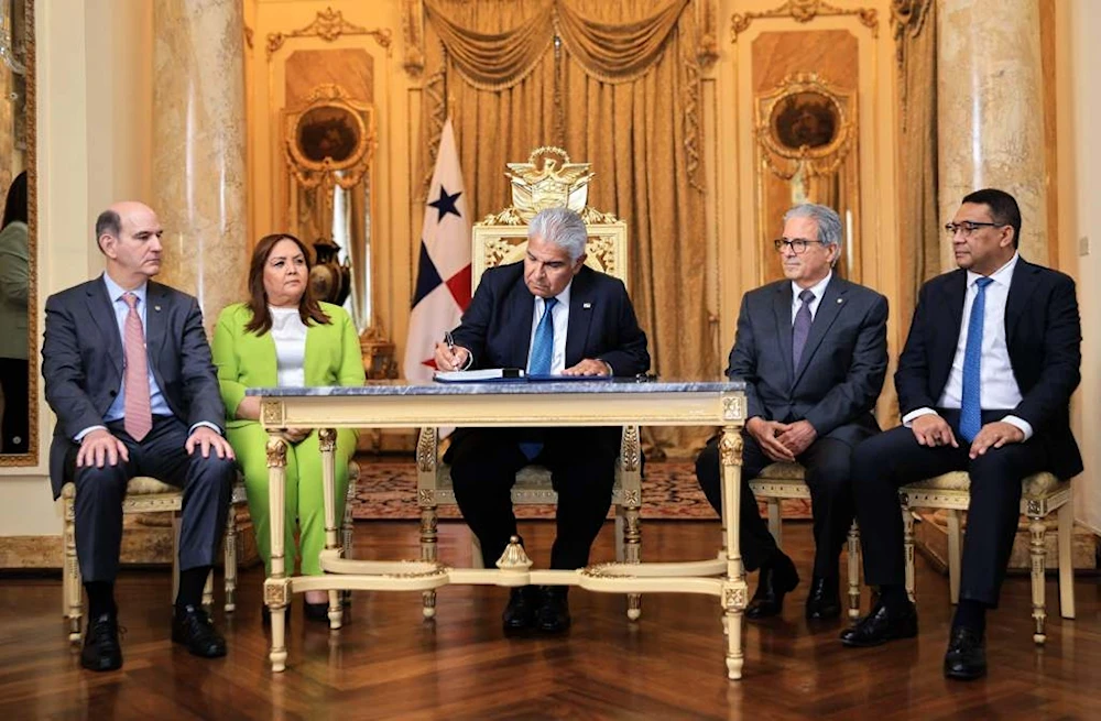 Panamá: Mulino sanciona reforma de pensiones que desata rechazo social