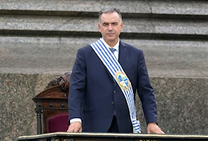 “Vamos a construir un mejor Uruguay, hoy comenzamos”: Orsi tomó juramento este sábado ante el Parlamento como nuevo presidente de Uruguay para el periodo 2025-2030