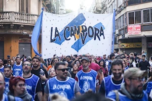 Miles de argentinos se concentraron en Buenos Aires para rechazar la represión de Milei