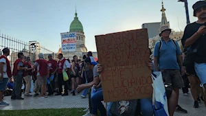 Miles de argentinos se concentraron en Buenos Aires para rechazar la represión de Milei