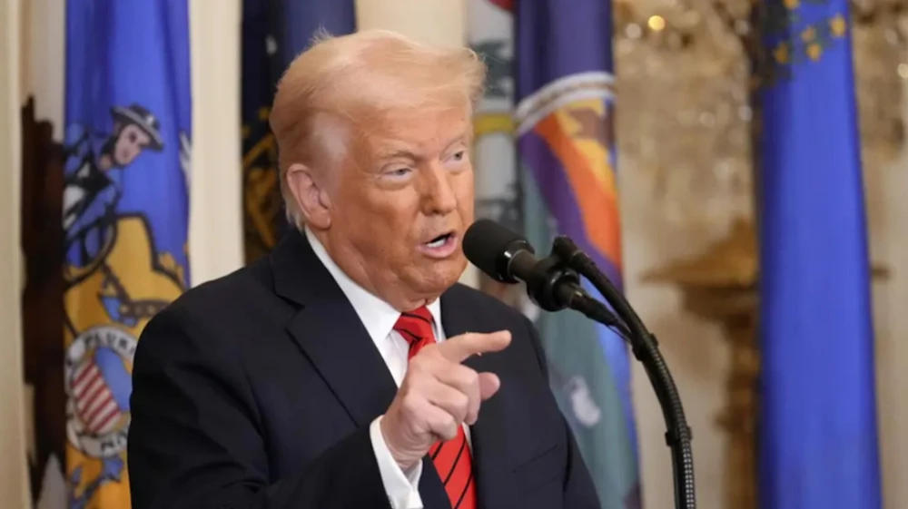 Trump anuncia aranceles a países compradores de petróleo venezolano