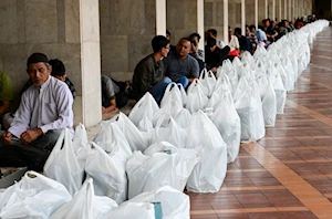 Solidaridad y hermandad promueve el iftar, la comida que ingieren millones de musulmanes para romper el ayuno durante el Ramadán